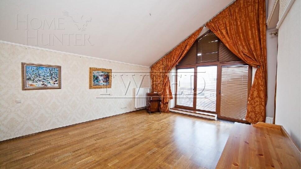 4-этажный коттедж 700 м² с отделкой