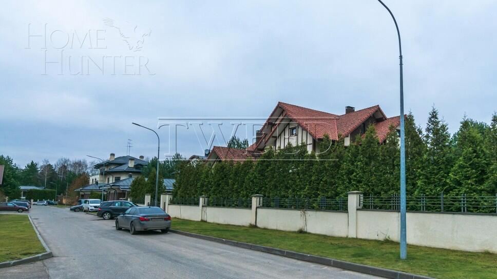 3-этажный коттедж 850 м² без отделки