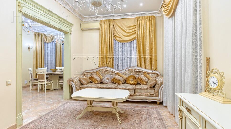 4-этажный коттедж 971.2 м² с отделкой