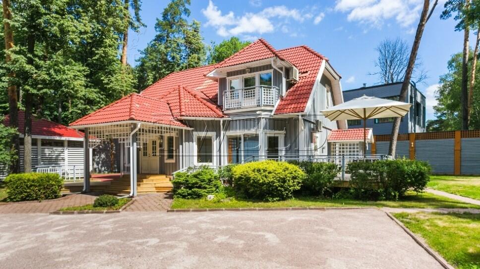 3-этажный коттедж 207.8 м² с отделкой