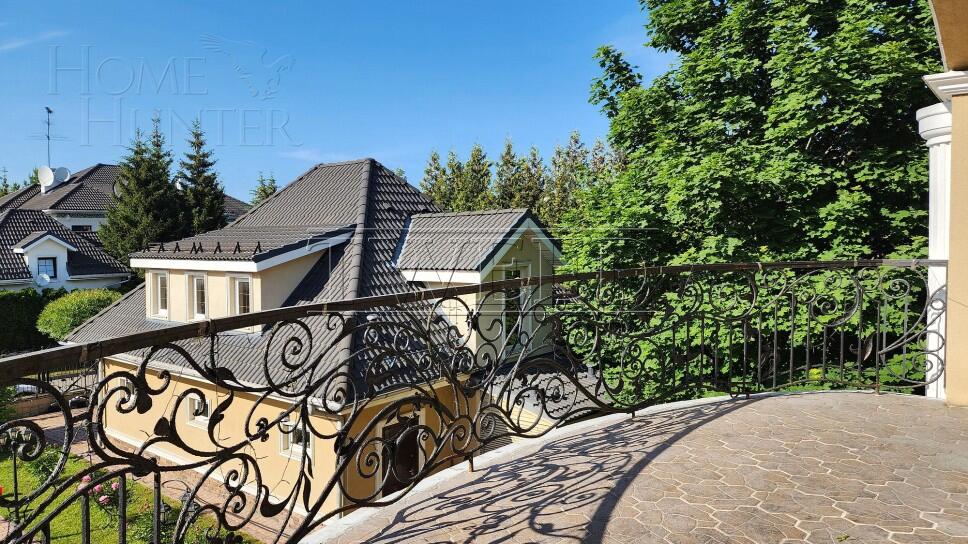 4-этажный коттедж 384.4 м² с отделкой