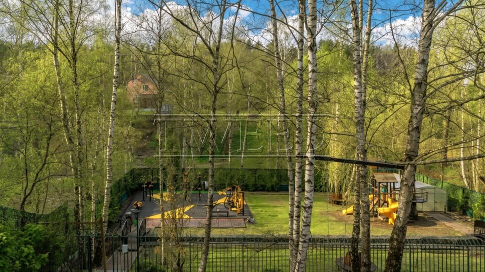 3-этажный коттедж 800 м² без отделки