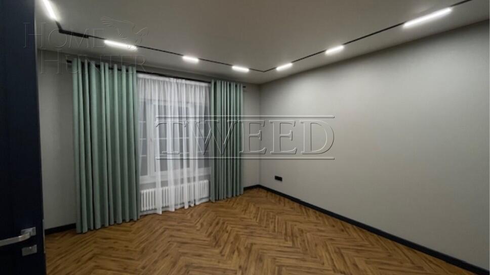 3-этажный коттедж 800 м² с отделкой