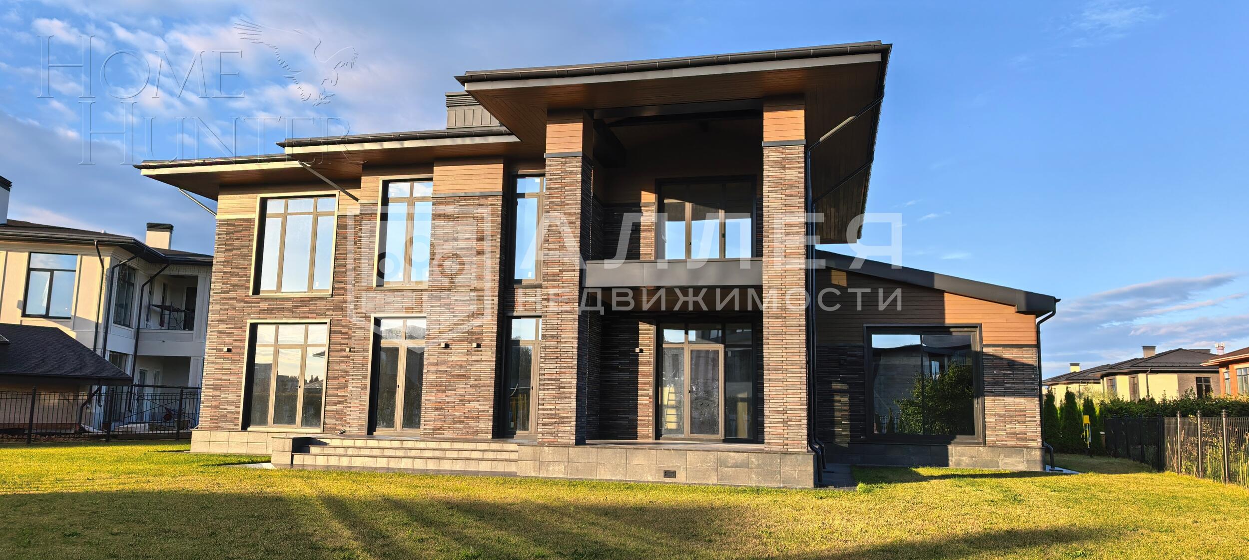 2-этажный коттедж 460 м² без отделки