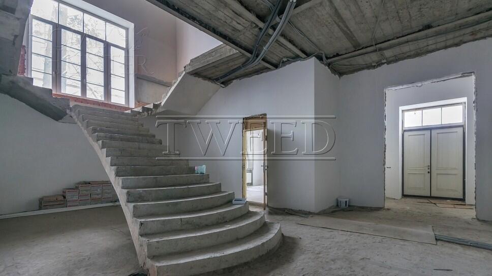 2-этажный коттедж 730 м² без отделки