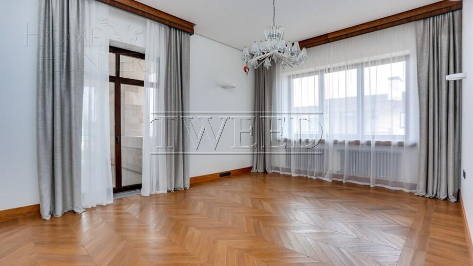 2-этажный коттедж 989.7 м² с отделкой