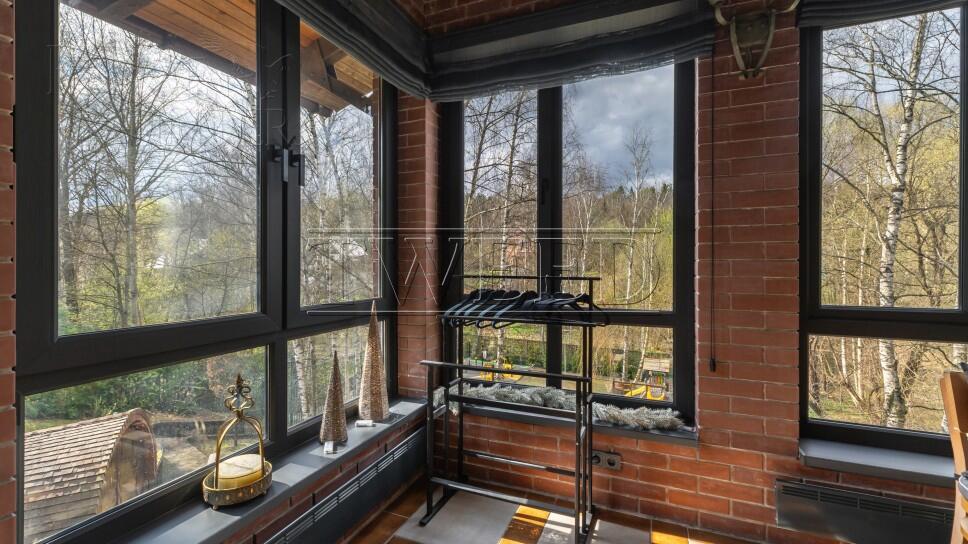 3-этажный коттедж 800 м² без отделки