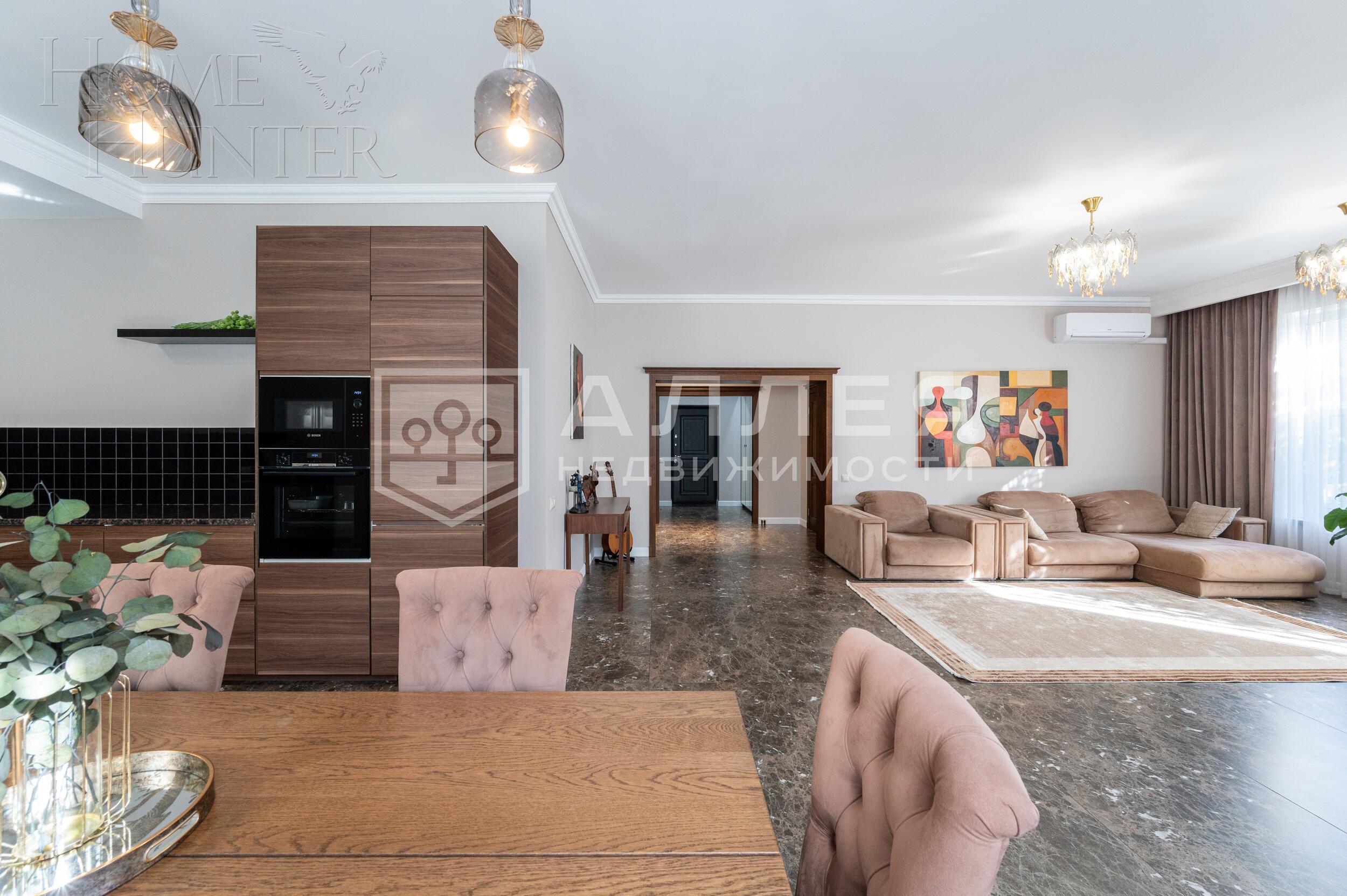 2-этажный таунхаус 240 м² с отделкой