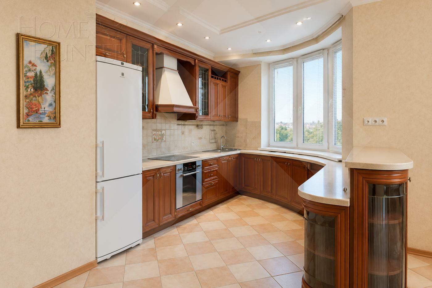 4-КОМН. КВАРТИРА С ОТДЕЛКОЙ 174 М² НА 4 ЭТАЖЕ