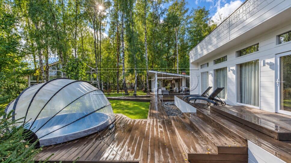 2-этажный коттедж 290 м² с отделкой