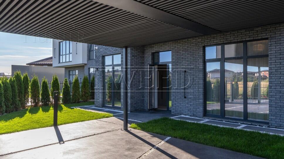 2-этажный коттедж 272 м² с отделкой
