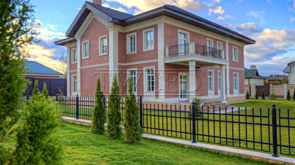 2-этажный коттедж 542.2 м² без отделки
