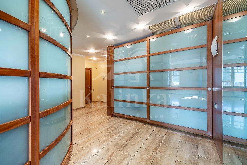 3-КОМН. КВАРТИРА С ОТДЕЛКОЙ 168.4 М² НА 8 ЭТАЖЕ