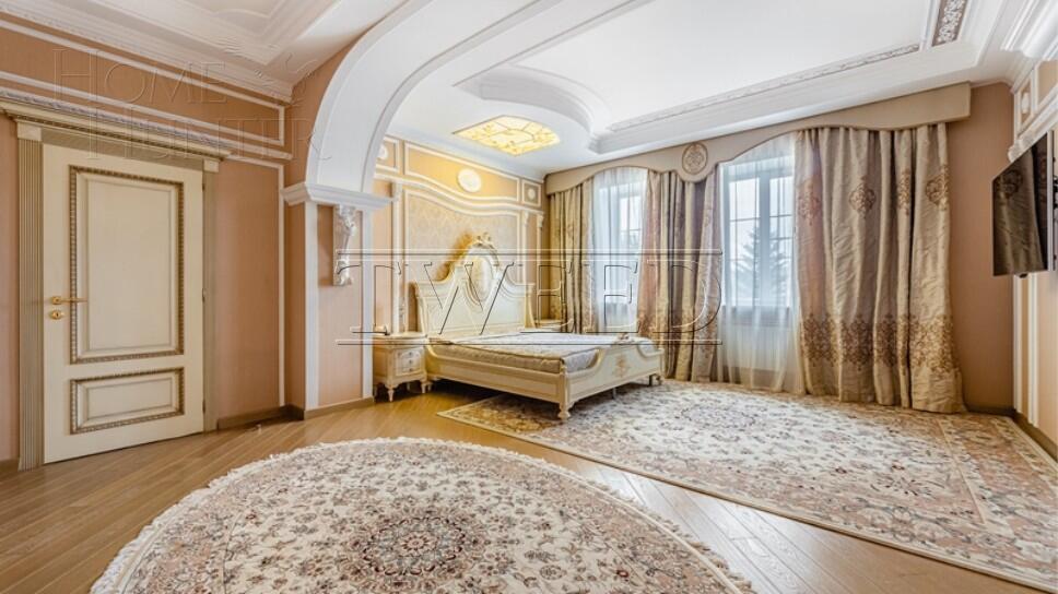 4-этажный коттедж 900 м² с отделкой