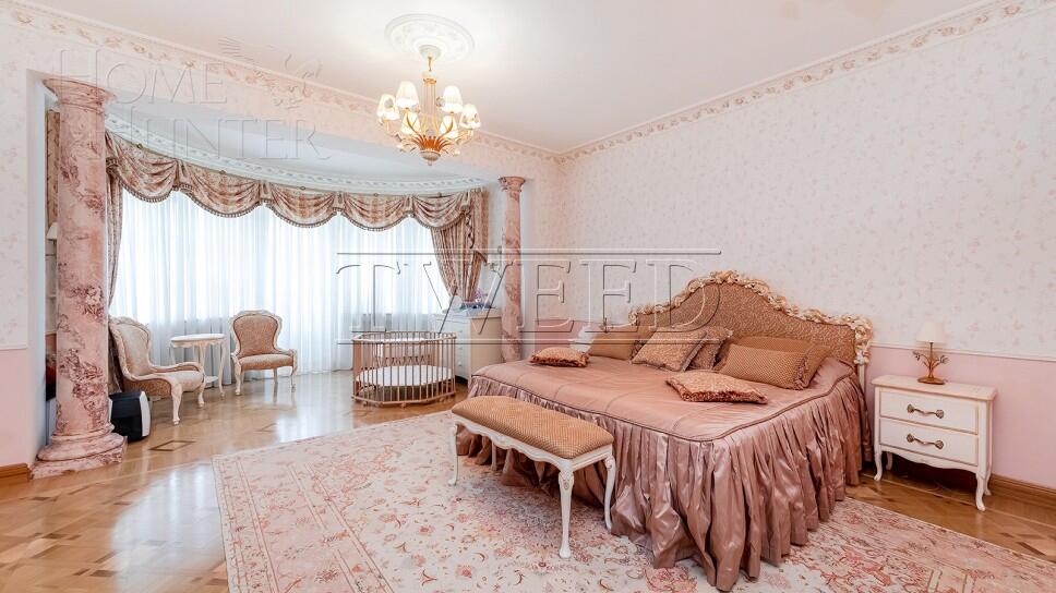 2-этажный коттедж 1 800 м² с отделкой