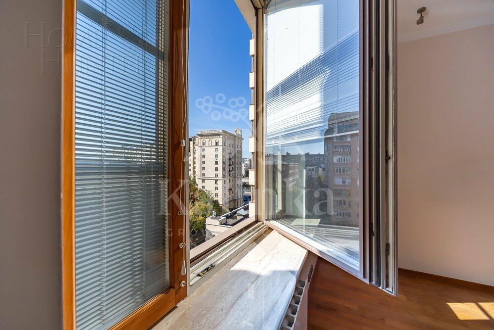 3-КОМН. КВАРТИРА С ОТДЕЛКОЙ 168.4 М² НА 8 ЭТАЖЕ