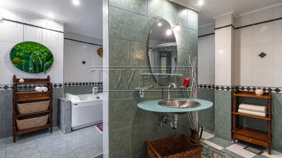3-этажный коттедж 500 м² с отделкой