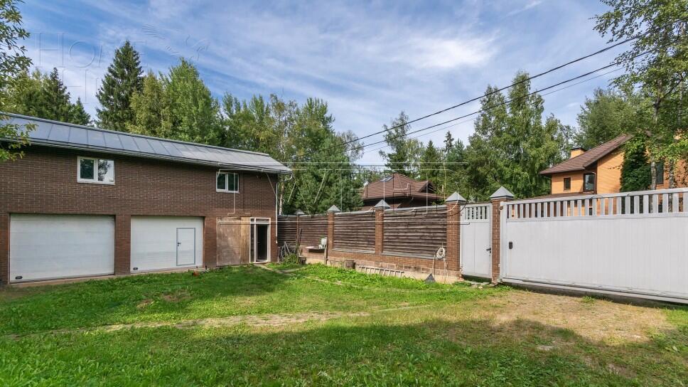 2-этажный коттедж 800 м² без отделки