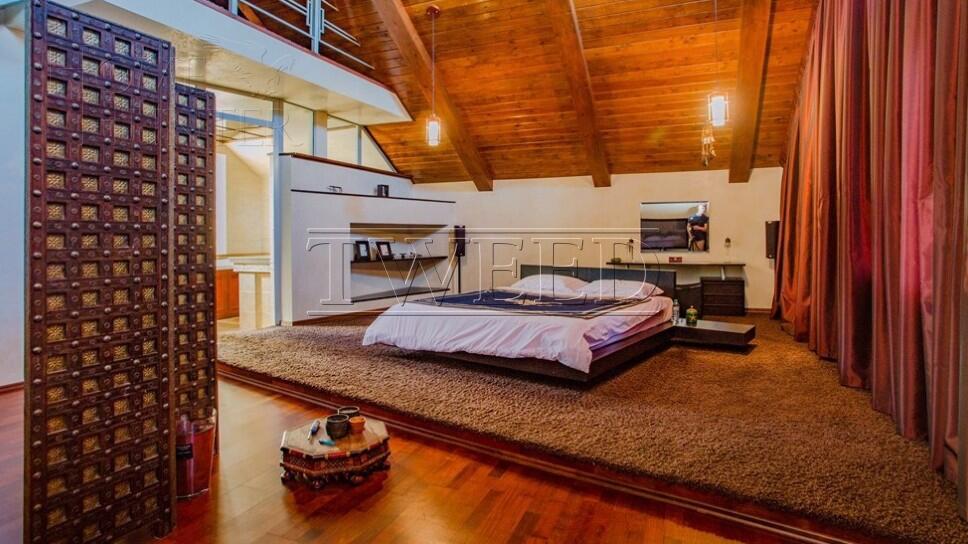 3-этажный коттедж 800 м² с отделкой
