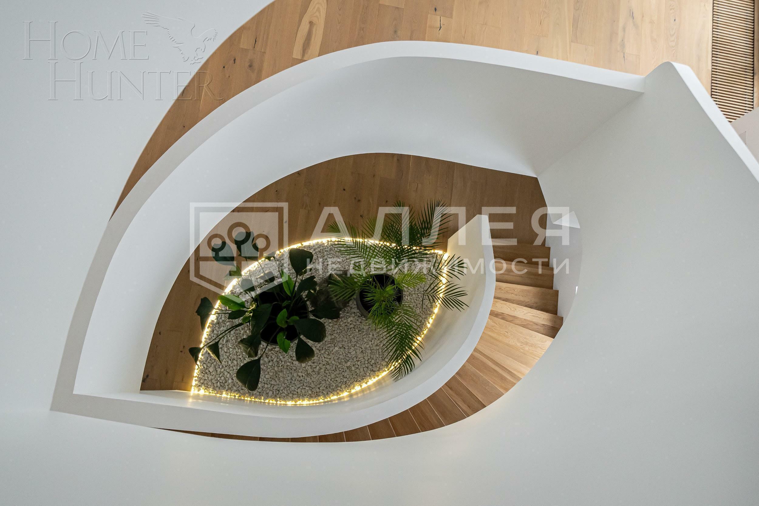 3-этажный коттедж 530 м² с отделкой