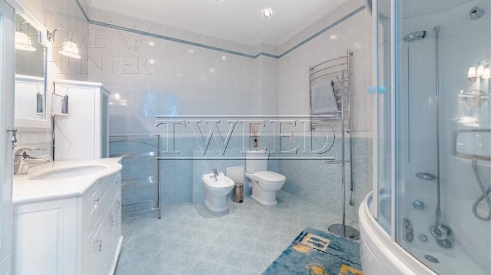 3-этажный коттедж 400 м² с отделкой