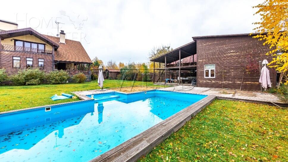 4-этажный коттедж 850 м² с отделкой