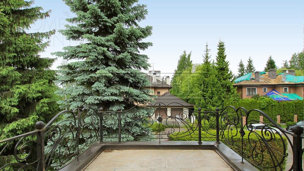 3-этажный коттедж 800 м² с отделкой