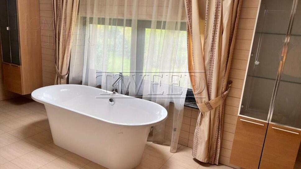 3-этажный коттедж 900 м² с отделкой