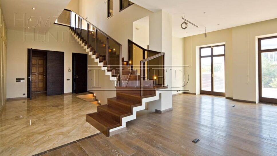3-этажный коттедж 800 м² с отделкой