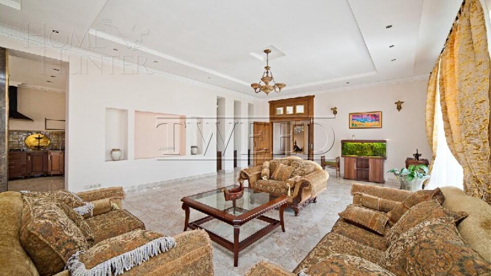4-этажный коттедж 700 м² с отделкой