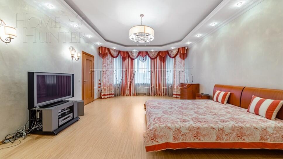 3-этажный коттедж 400 м² с отделкой