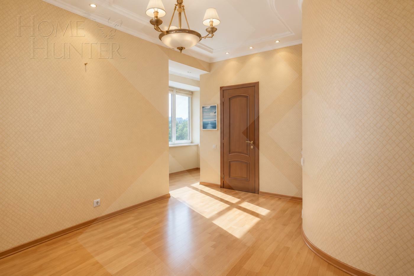 4-КОМН. КВАРТИРА С ОТДЕЛКОЙ 174 М² НА 4 ЭТАЖЕ