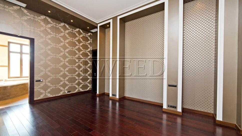 3-этажный коттедж 800 м² с отделкой