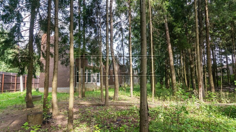 2-этажный коттедж 800 м² без отделки
