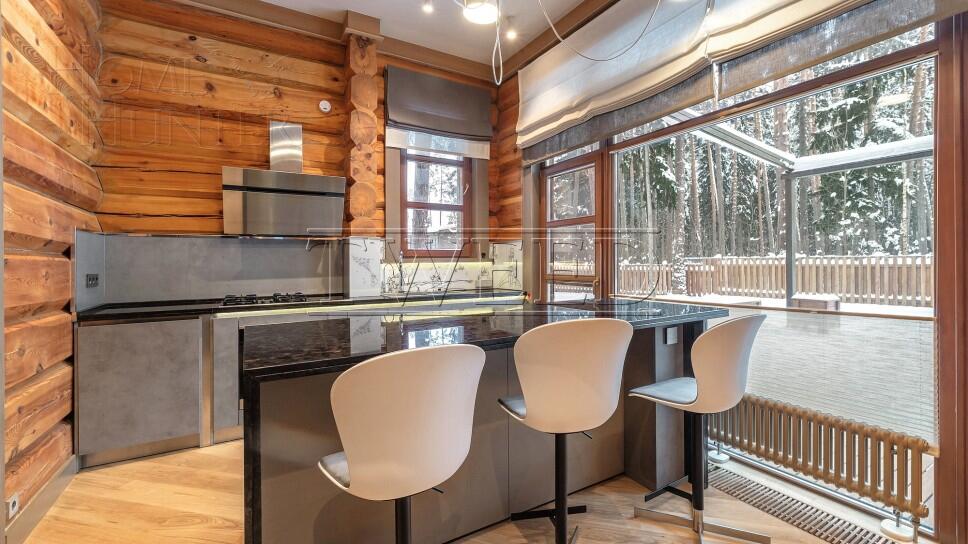 2-этажный коттедж 650 м² с отделкой