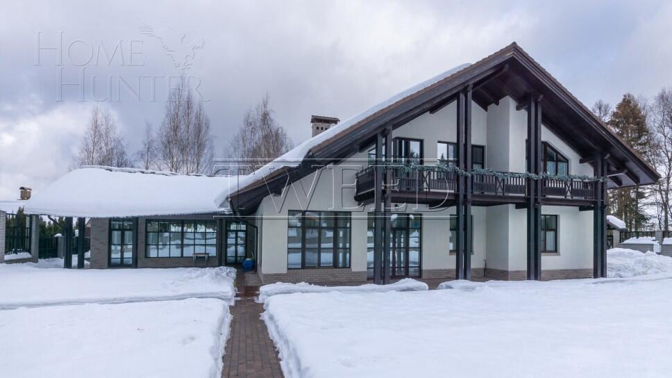 3-этажный коттедж 735 м² с отделкой