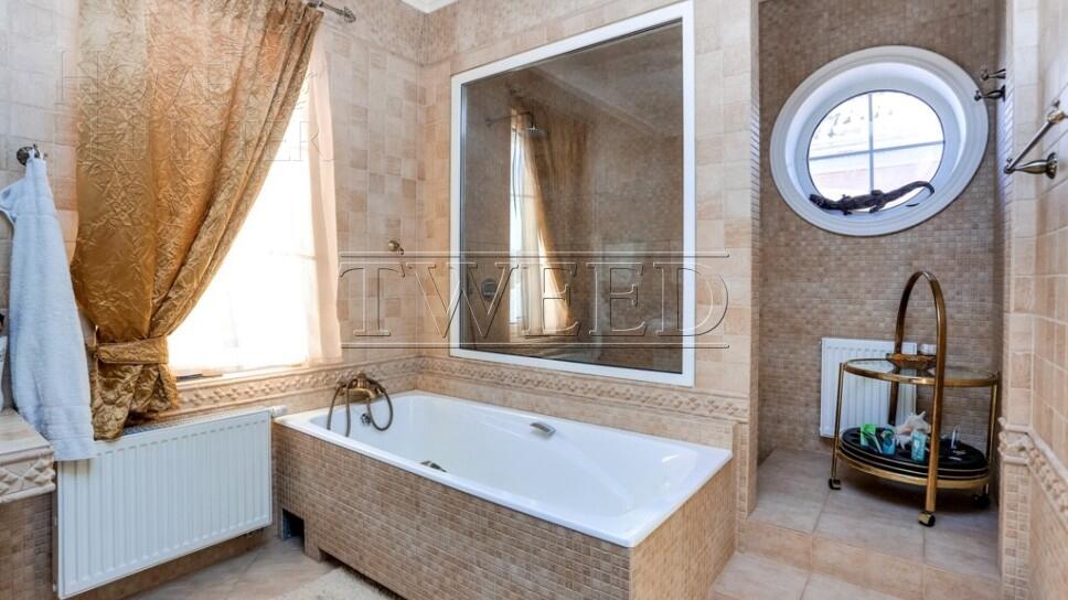 3-этажный коттедж 450 м² с отделкой