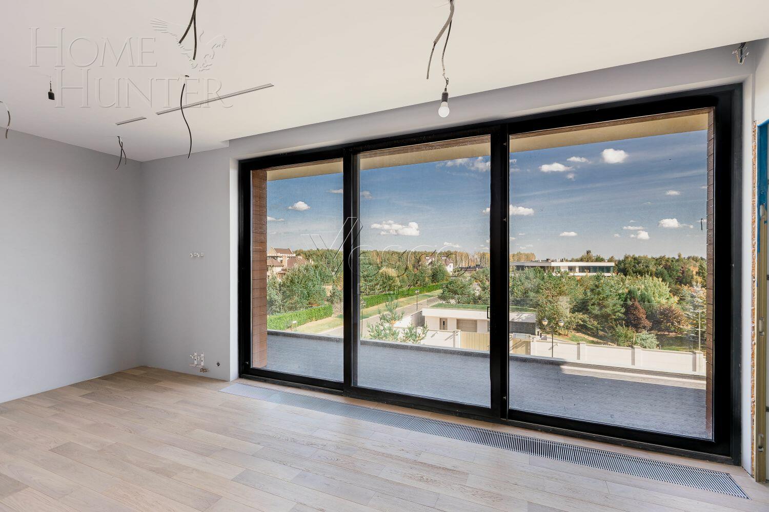 3-этажный коттедж 920 м² с отделкой