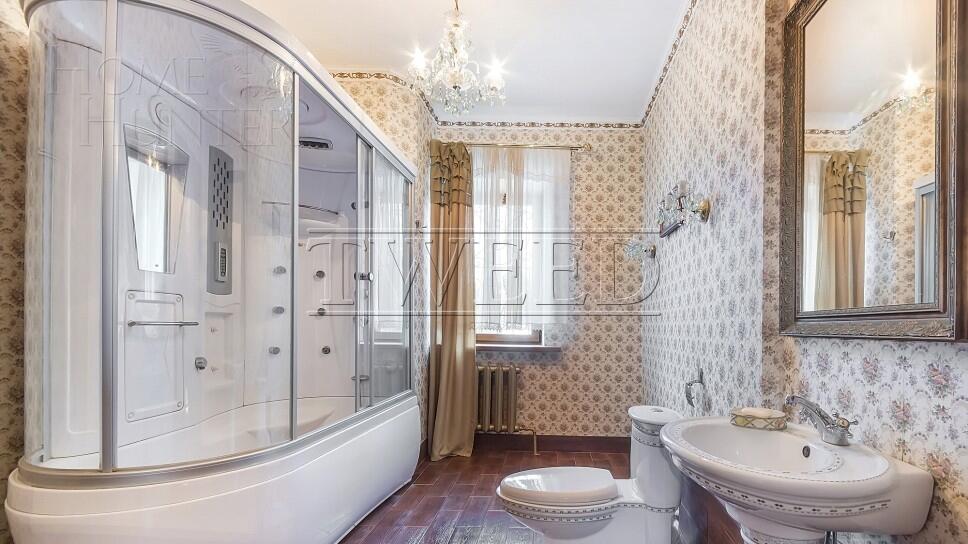 2-этажный коттедж 600 м² с отделкой