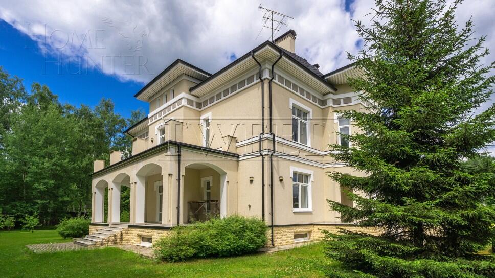4-этажный коттедж 970 м² без отделки