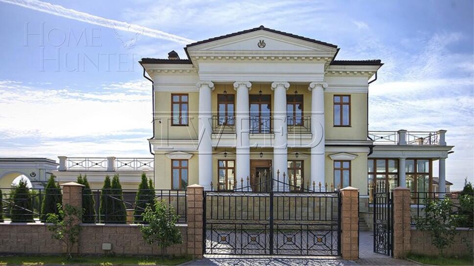 3-этажный коттедж 637 м² без отделки