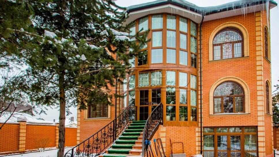 4-этажный коттедж 623 м² с отделкой