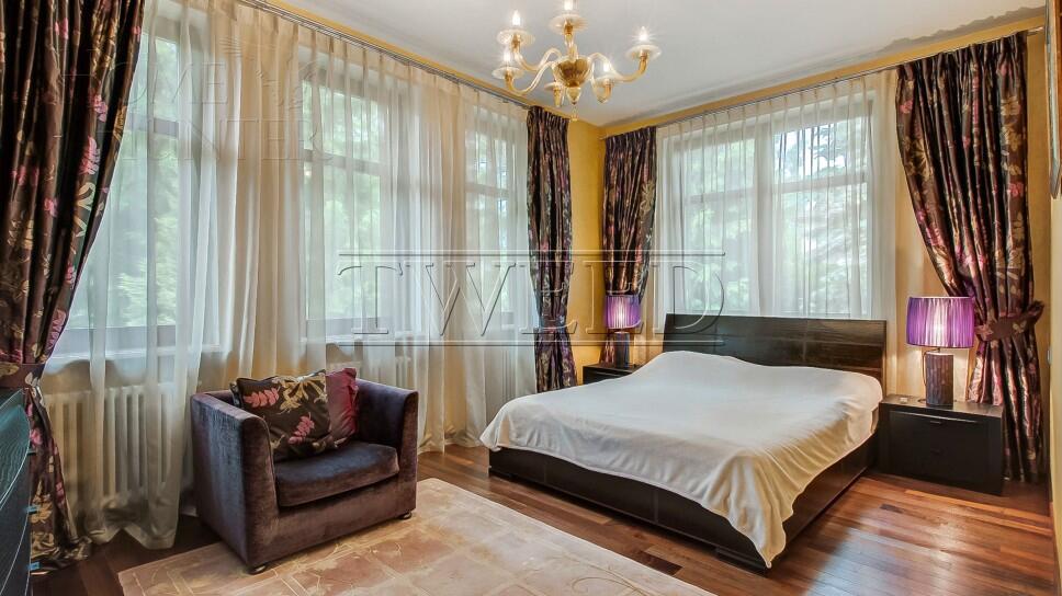 3-этажный коттедж 800 м² с отделкой
