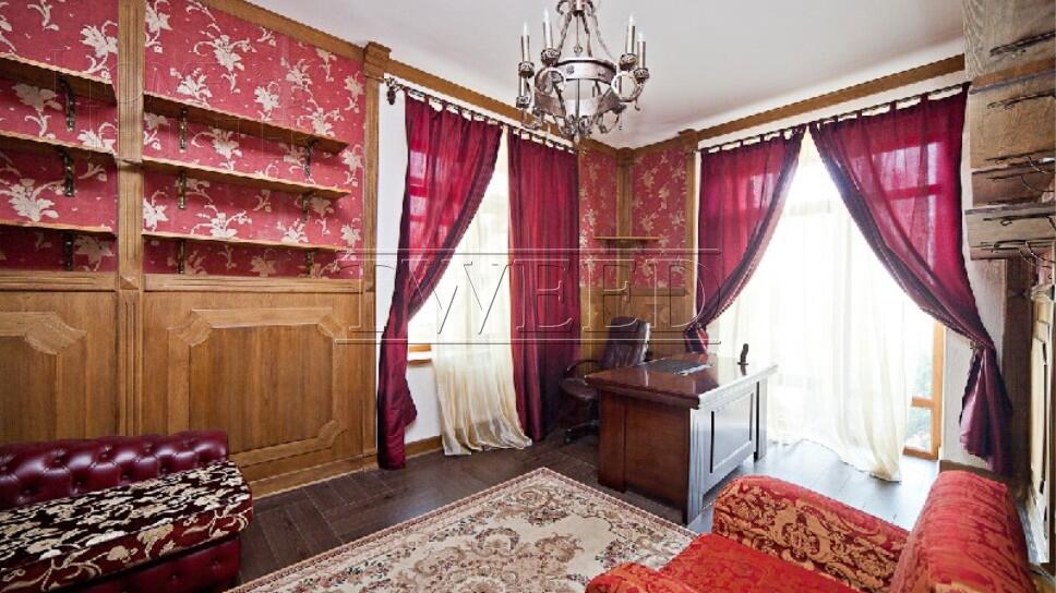 4-этажный коттедж 700 м² с отделкой