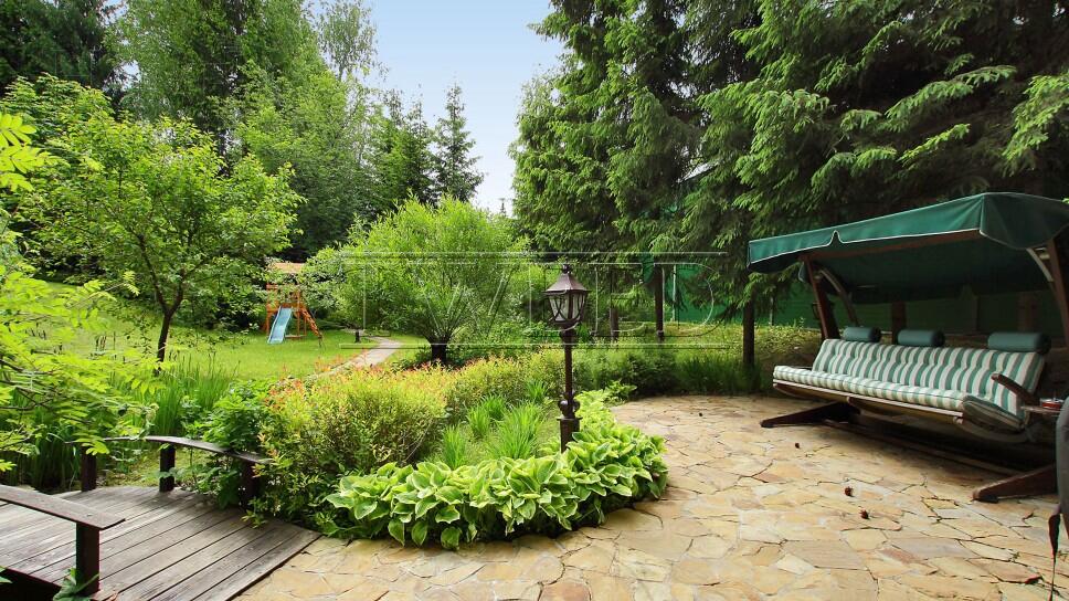 3-этажный коттедж 800 м² с отделкой