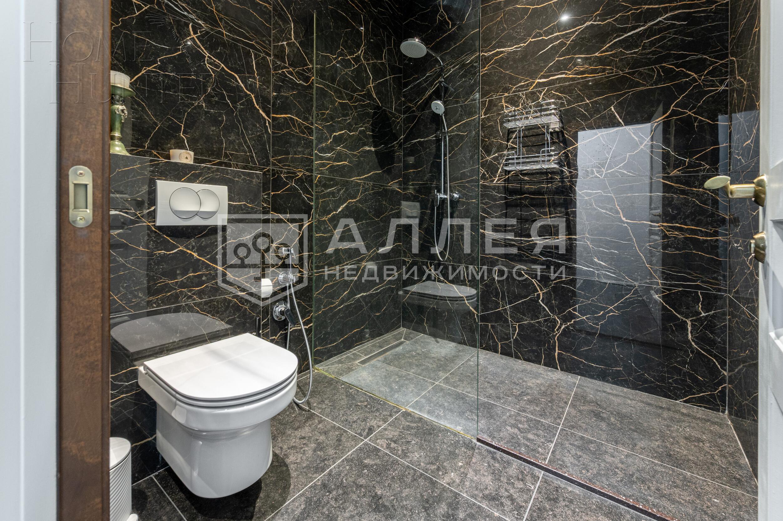 2-этажный таунхаус 240 м² с отделкой
