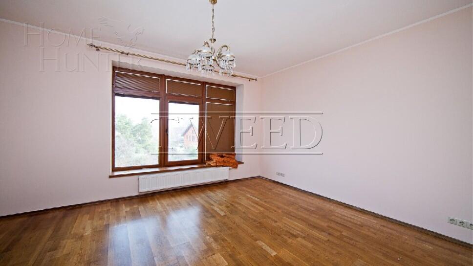 4-этажный коттедж 700 м² с отделкой