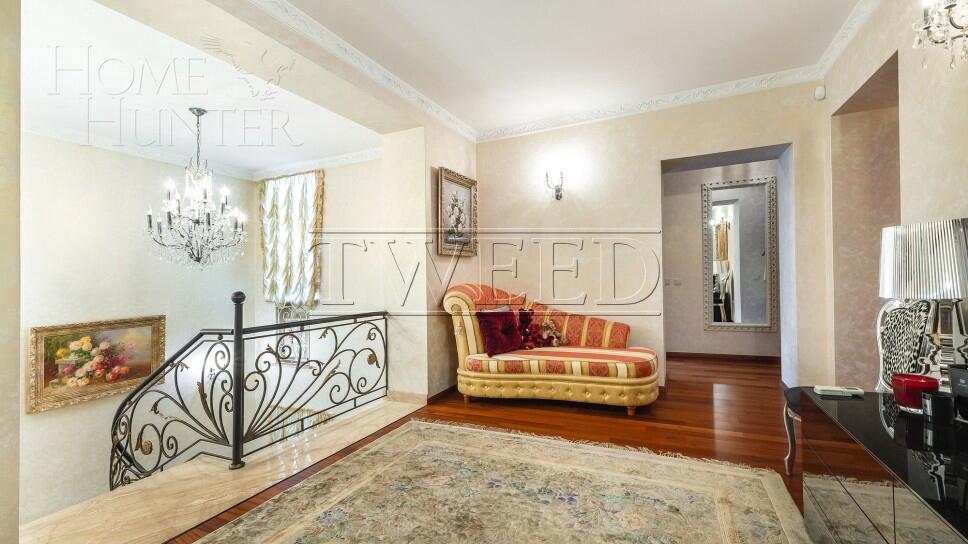 4-этажный коттедж 500 м² с отделкой