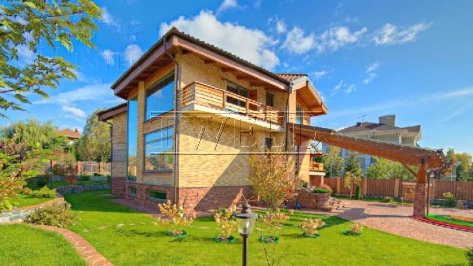 4-этажный коттедж 600 м² с отделкой