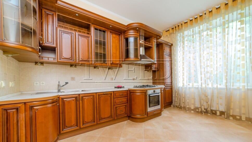 4-этажный коттедж 850 м² с отделкой